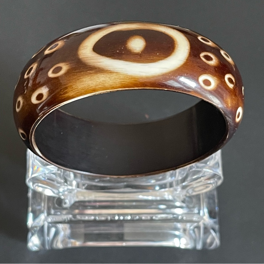 Brown And Tan Patterned Bangle. - image 5